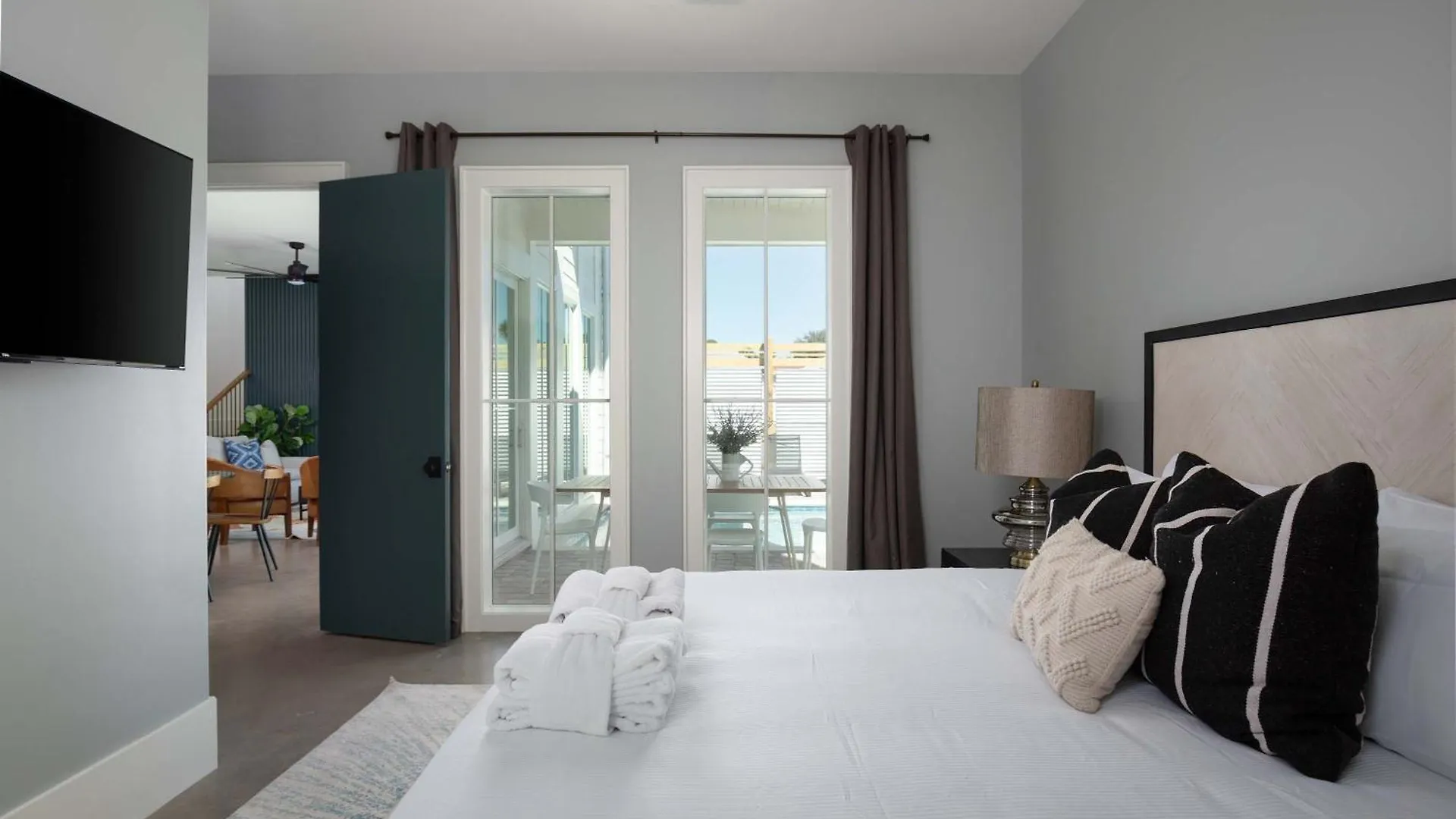 Luxury New Build Casa Blanca 4Br Family Home Private Heatable Pool Steps To Beach بنما سيتي بيتش بيت للعطل
